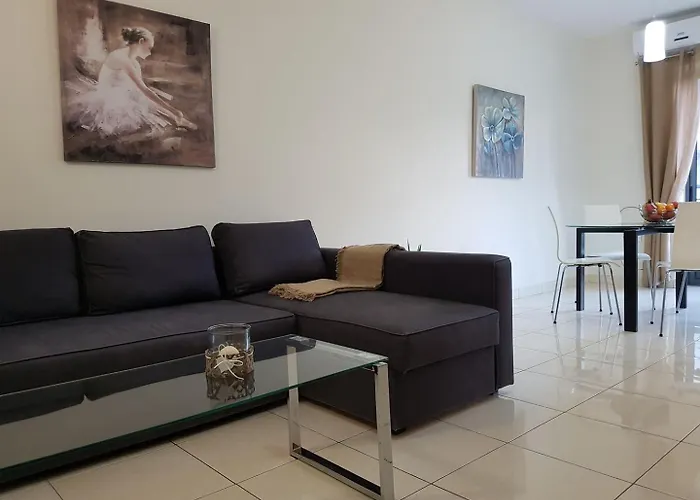 Cosy Close To The Sea *