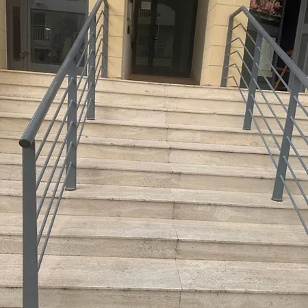 Cosy Close To The Sea Apartment *