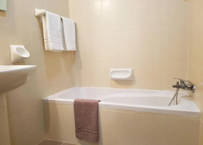 Cosy Close To The Sea Daire